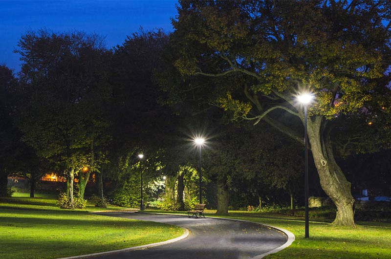 solar post top lighting