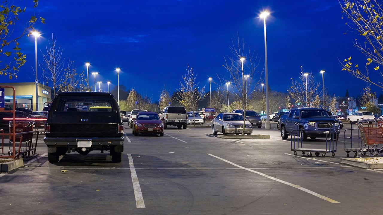 Car Parks & Plazas Lighting